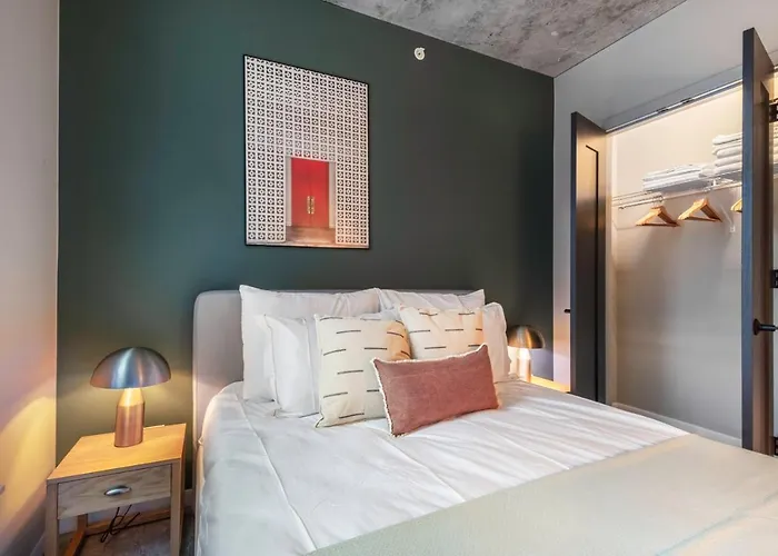 W Loop 1br W Gym Pool Wd Nr Fulton Mkt Chi-213 Apartment *